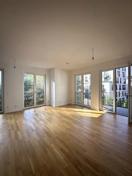 Helle 2-Zimmerwohnung * Balkon * Einbauküche * in einem ruhigen Neubauensemble in Prenzlauer Berg — photo 1